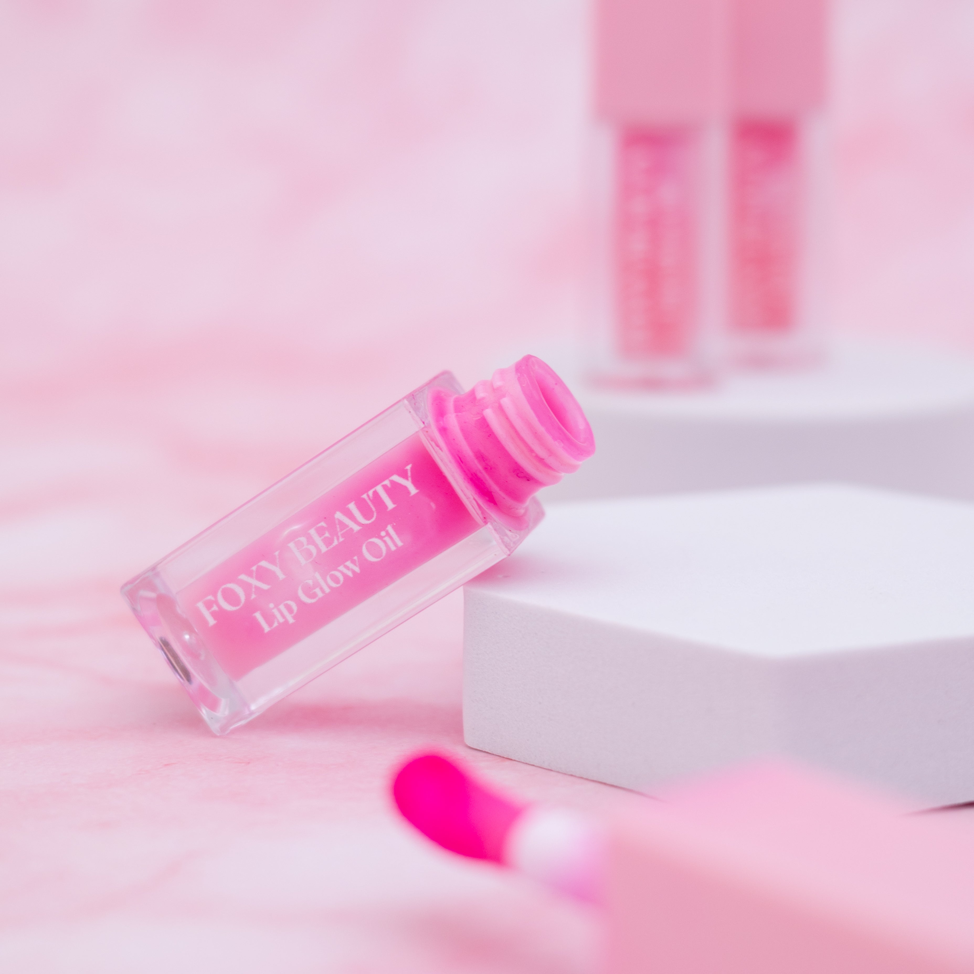 Hydrating + Strengthening Lip Oil